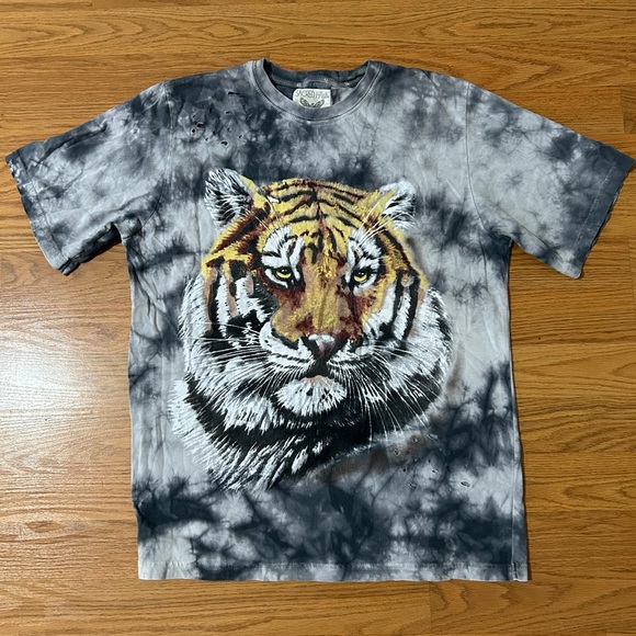 Sacred Hawk T-Shirt - Picture 1 of 10